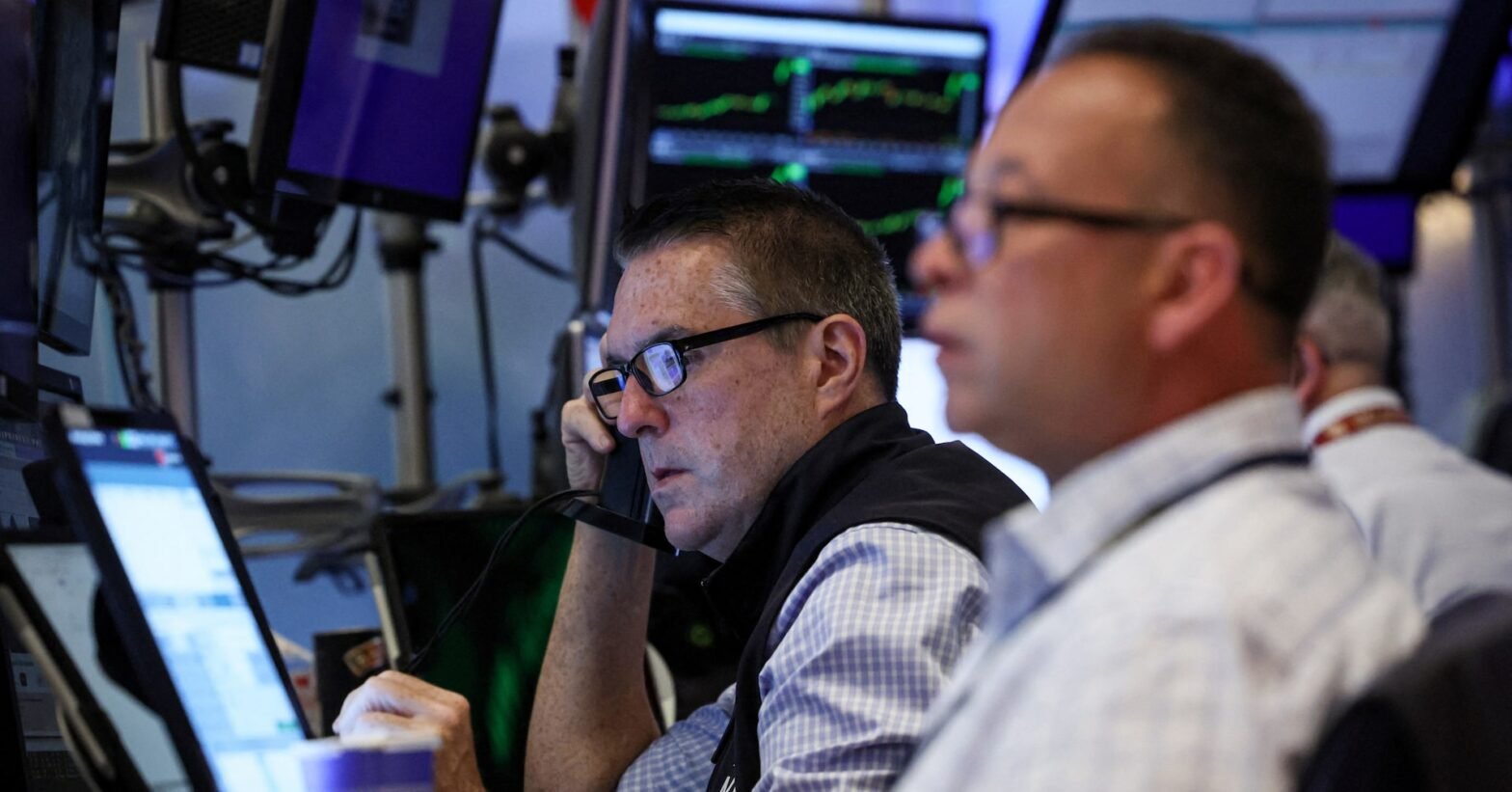 nasdaq-futures-surge-as-tech-gains-offset-fed-caution