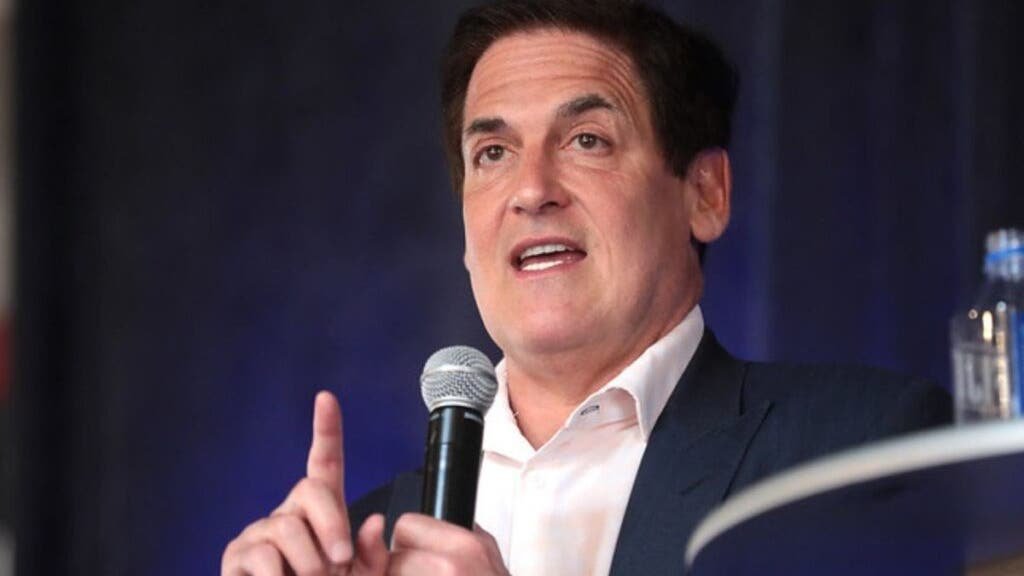 mark-cuban’s-advice-to-get-rich:-‘skip-coffee,-drink-water,-eat-mac-and-cheese,-save-pennies’