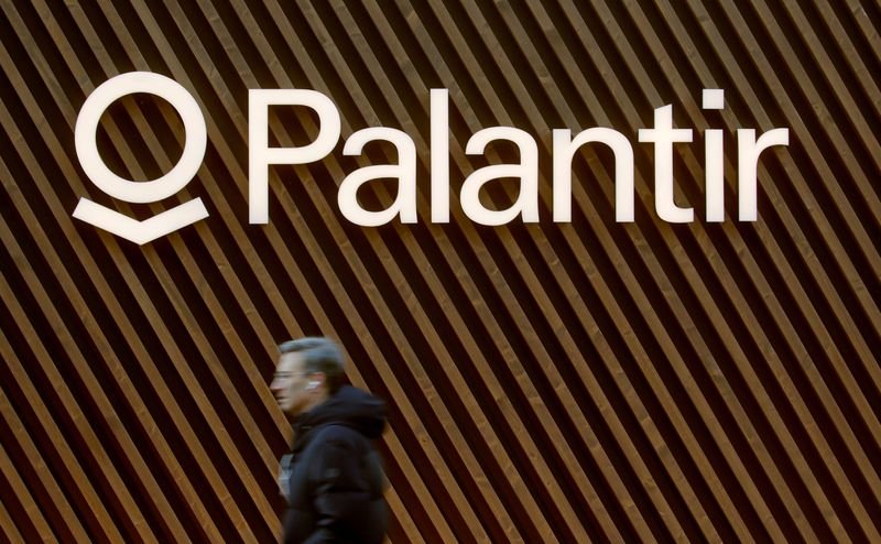 5-big-analyst-ai-moves:-palantir-downgraded,-micron-pt-hiked-ahead-of-earnings-by-investing.com