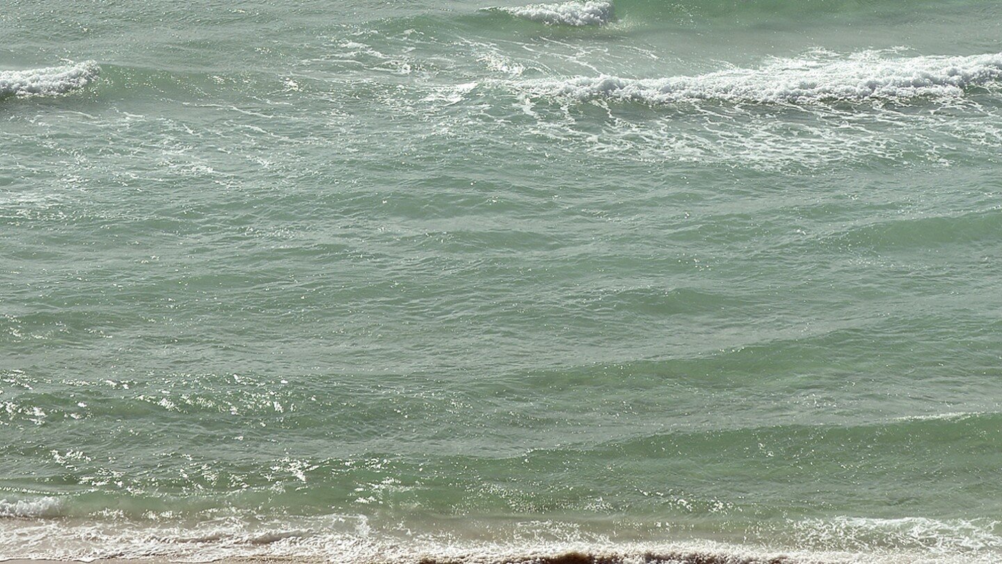 3-caught-in-florida-panhandle-rip-current-die-a-day-after-couple-drowns-off-state’s-atlantic-coast