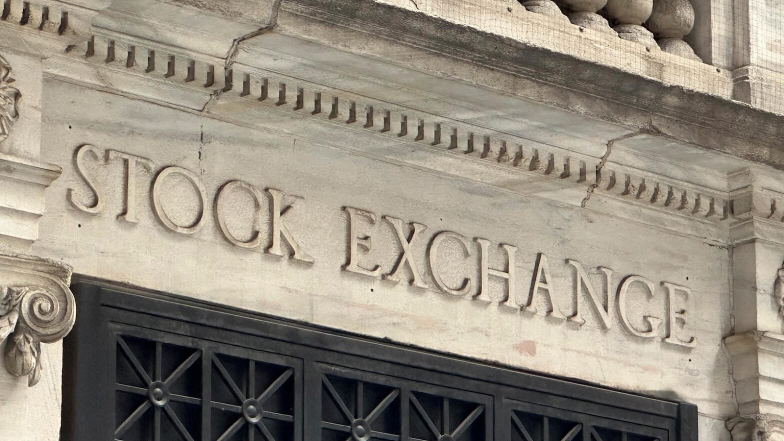 stock-market-today:-asian-shares-lower-after-wall-street-closes-another-winning-week