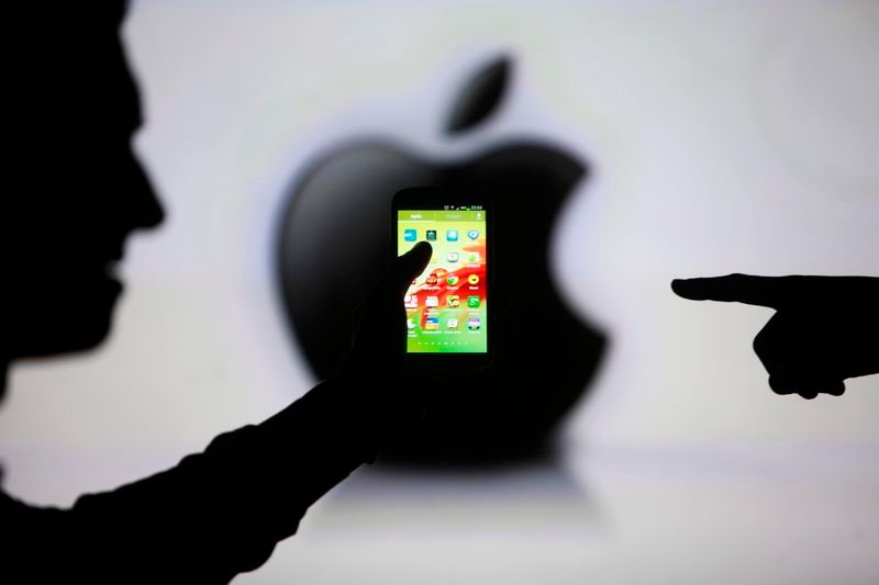 eu-to-take-further-action-against-apple-over-digital-market-rules,-breton-says-by-reuters