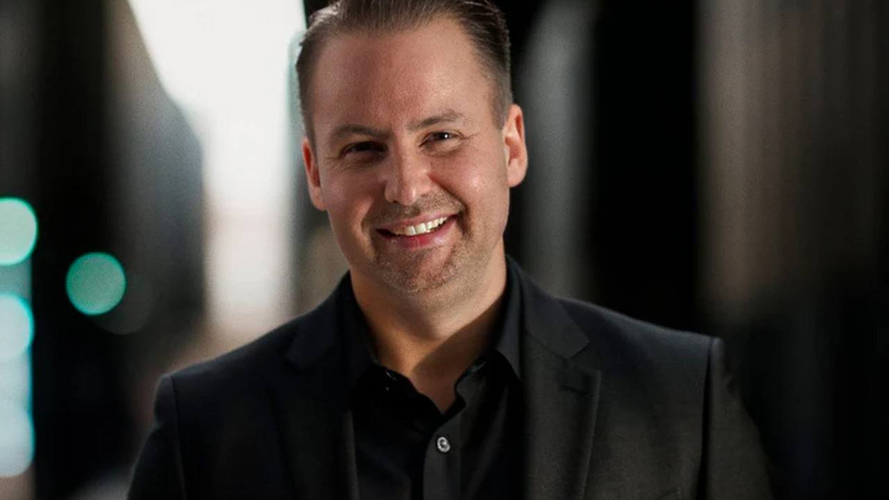 analyst-warns-of-us-banking-sector-troubles,-foresees-stock-market-and-bitcoin-slide