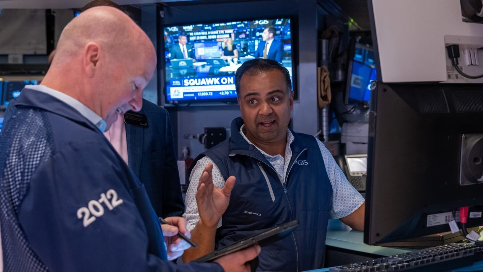 s&p-500-futures-fall-slightly-after-the-broader-index-rises-for-a-second-day:-live-updates