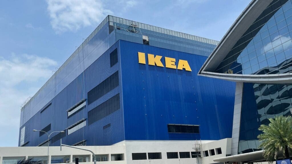 ikea-founder-was-worth-$60-billion-but-drove-a-1993-volvo,-flew-coach-and-got-his-haircuts-in-developing-countries:-‘i’m-stingy-and-proud’