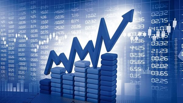 stock-market-today:-trade-setup-for-nifty-50-to-india-vix,-five-stocks-to-buy-or-sell-on-thursday