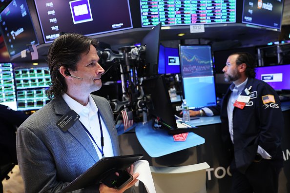 stock-market-news-today:-market-gains-capped-by-walgreens,-micron;-yields-fall-(sp500)