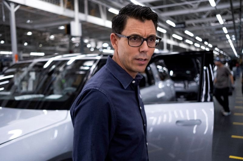 cloaked-audis,-covert-ceo-meeting:-how-vw’s-$5-billion-rivian-bet-transpired