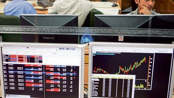 Nifty 50 formed a small positive candle on the daily chart with upper and lower shadow. (Photo: AFP)