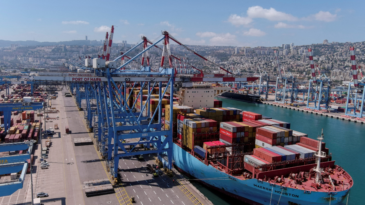 Adani Ports Share Price falls 2%