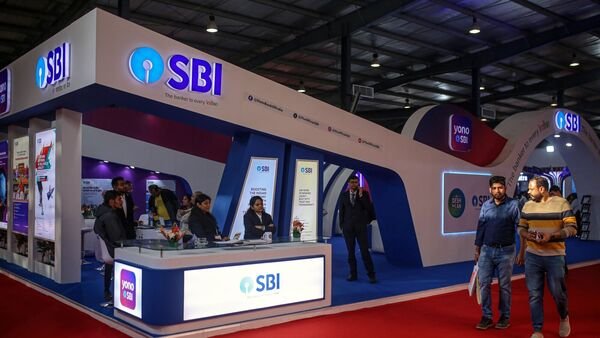 Stock market crash: SBI share price fall is an opportunity for bottom fishing, say experts. (Photo: Bloomberg)