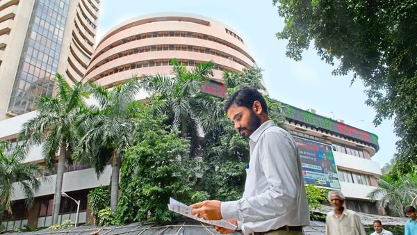 Latest news on June 18, 2024: The NSE F&O ban list for June 18 includes Balrampur Chini, GMR Airports, Hindustan Copper, India Cements, SAIL, and Sun TV. (Photo: Mint)