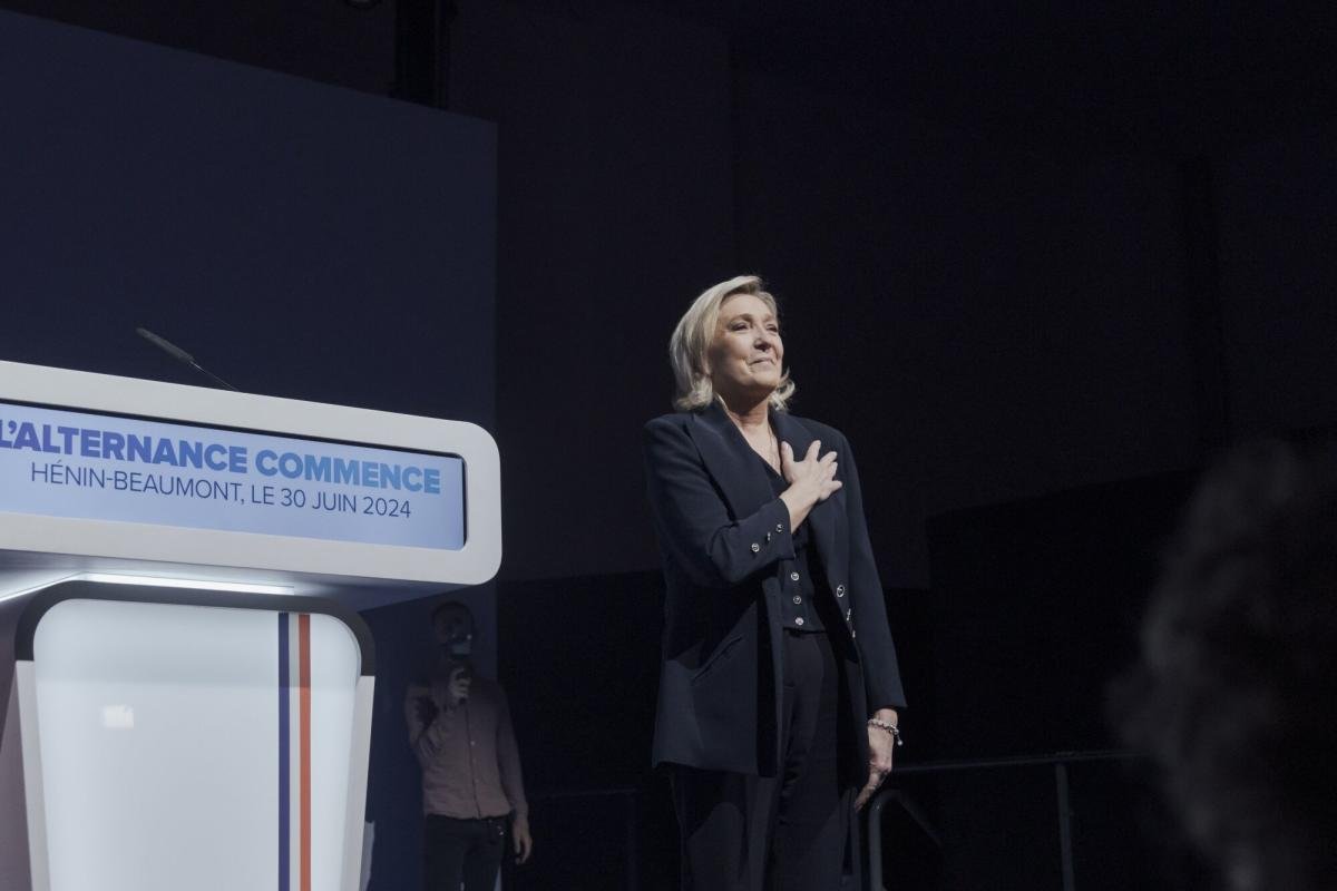 euro-gains-on-french-voting,-china-eyed-after-pmi:-markets-wrap