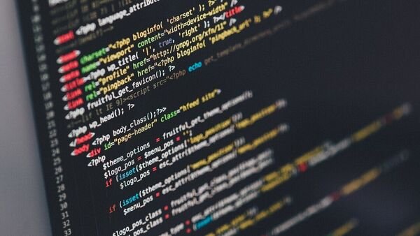 nifty-it-index-jumps-3%-to-nearly-4-month-high-on-fed-rate-cut-hopes;-persistent-systems-reaches-new-peak