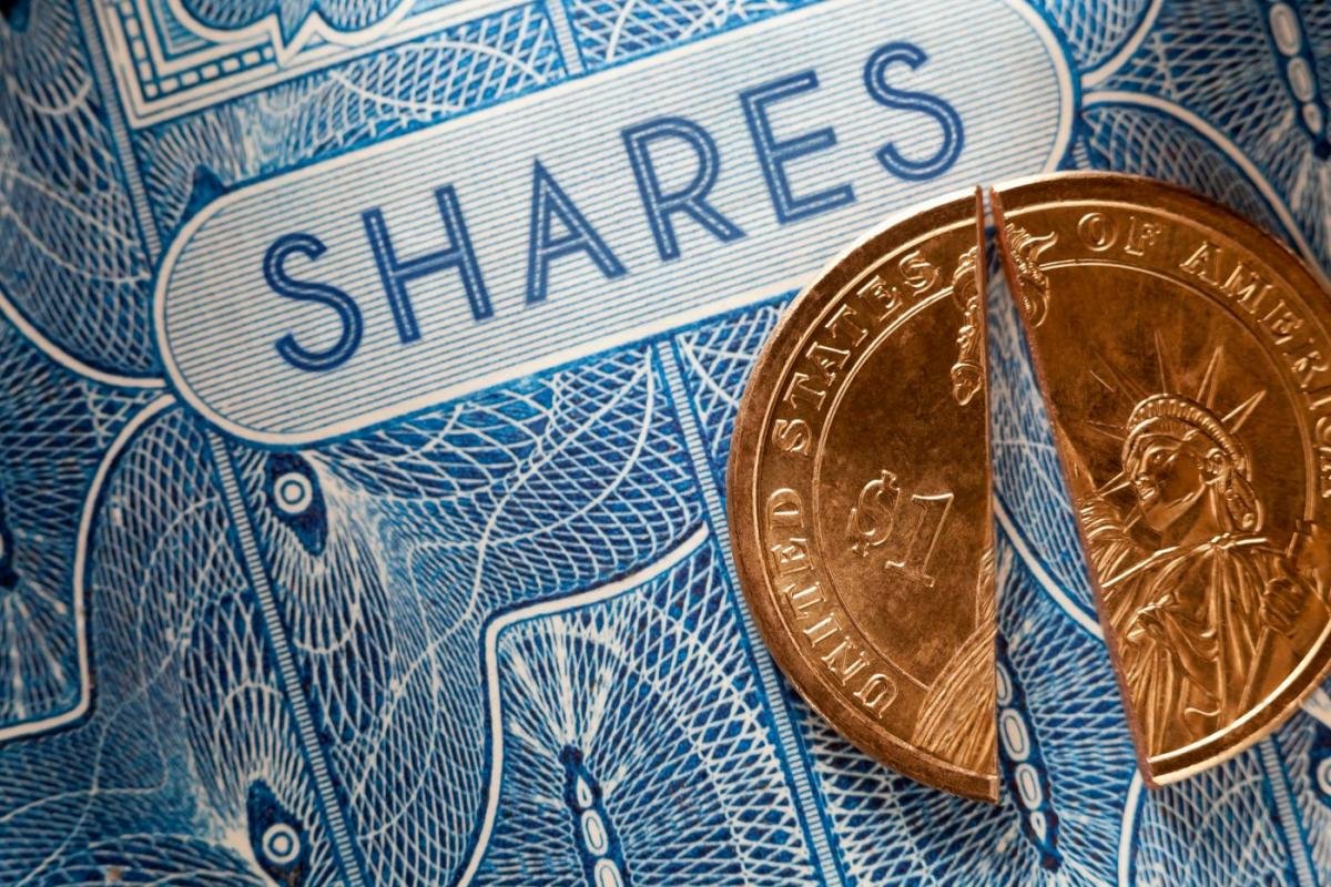 1-stock-split-stock-you-can-confidently-buy-for-the-second-half-of-2024,-and-2-to-avoid