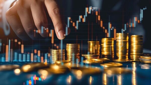 navigating-h2-2024:-analysts-identify-key-investment-sectors-and-pitfalls-to-dodge