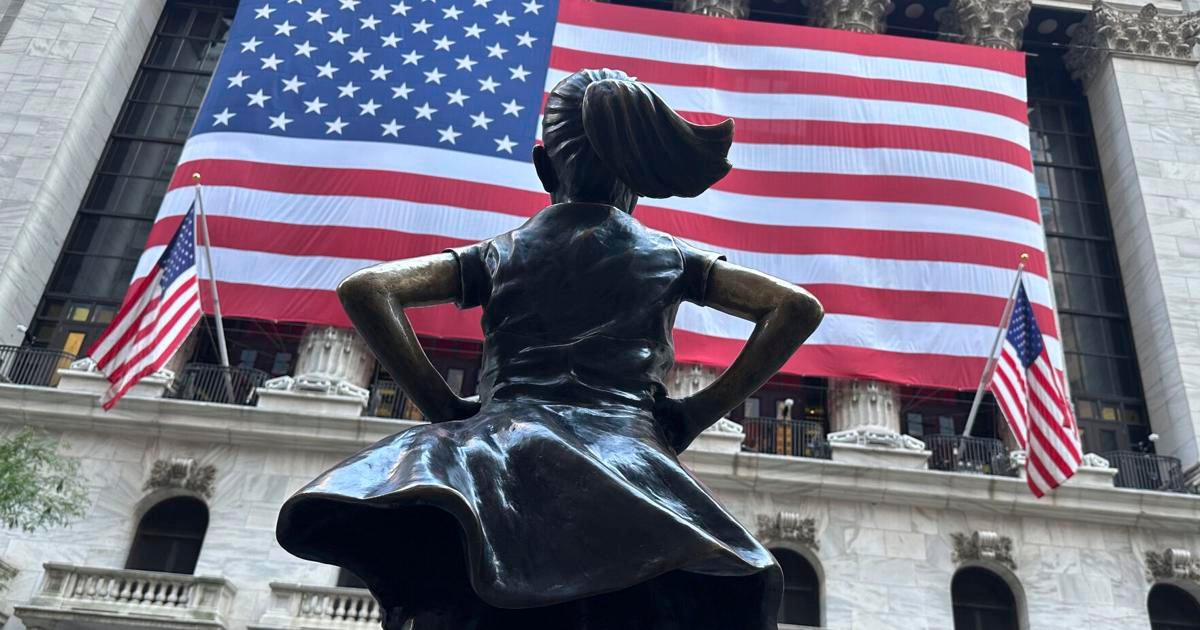 stock-market-today:-wall-street-slides-lower-ahead-of-labor-market-data,-oil-prices-rise-again