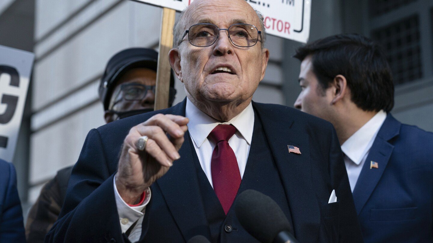 giuliani-disbarred-in-ny-as-court-finds-he-repeatedly-lied-about-trump’s-2020-election-loss