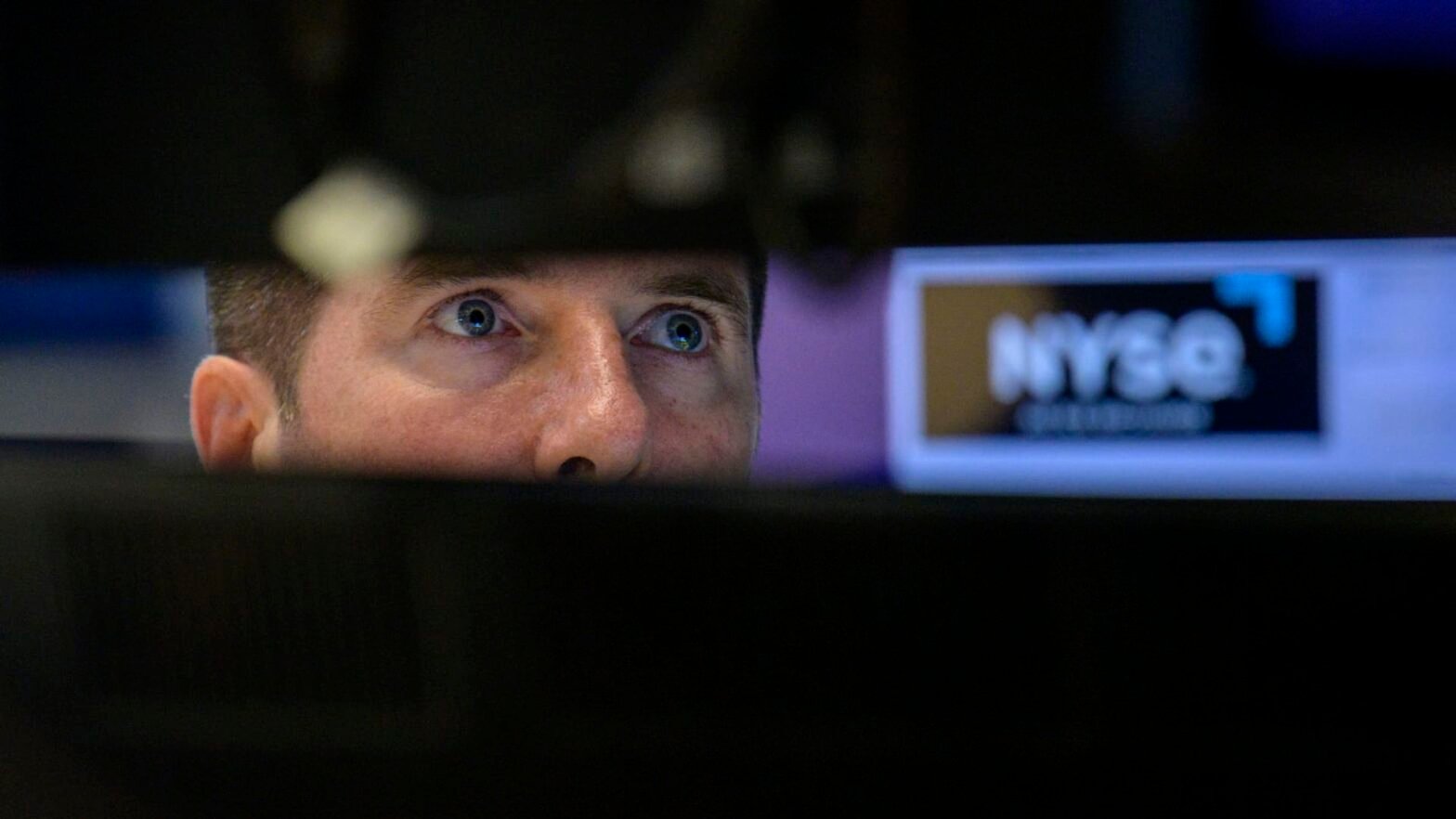 the-america-trade:-these-stocks-highly-exposed-to-the-us.-are-primed-to-outperform