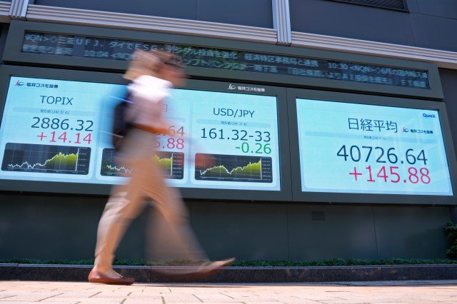 stock-market-today:-japan’s-nikkei-225-hits-new-record-close,-leading-asian-shares-higher