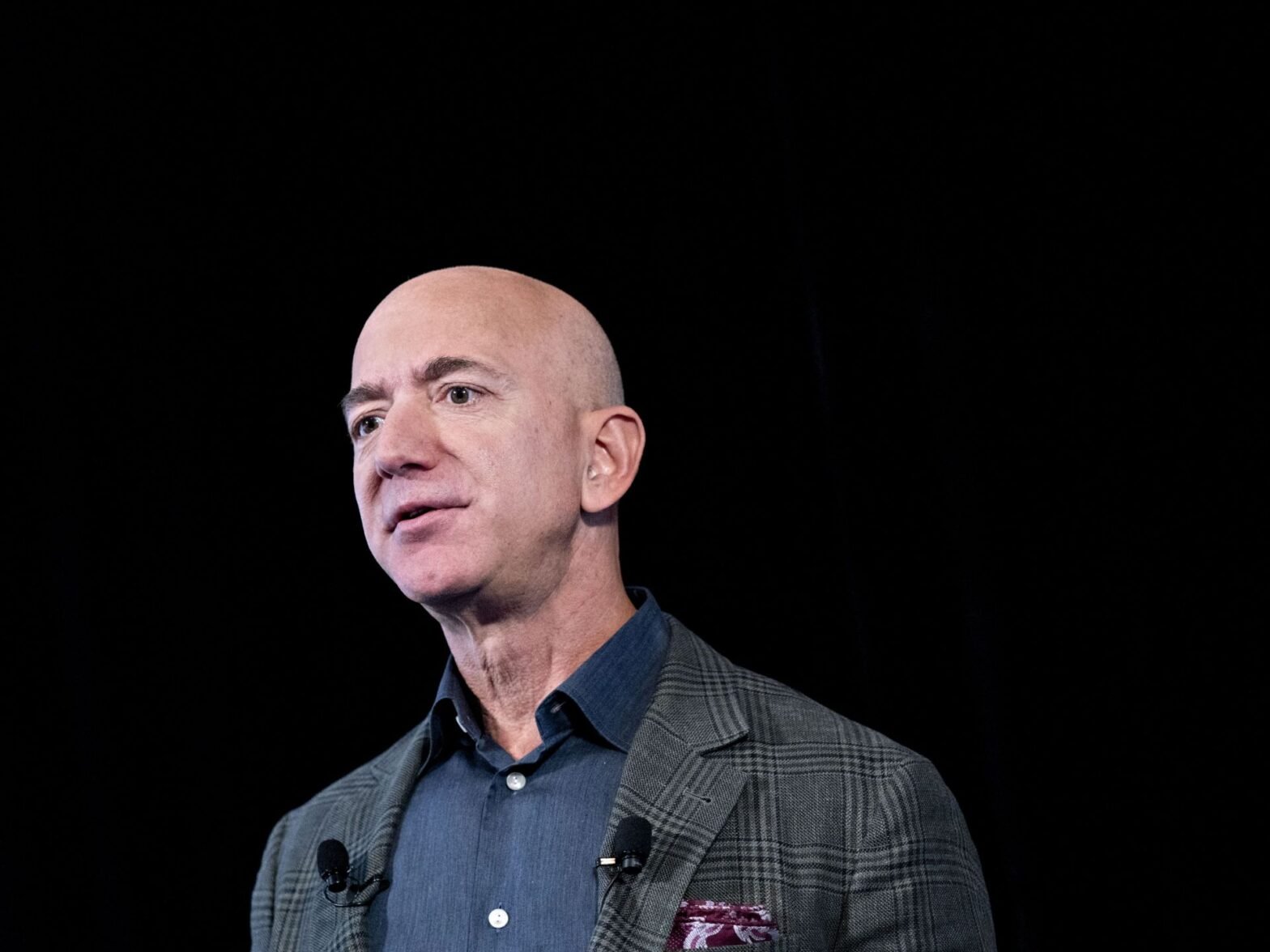 jeff-bezos-to-sell-$5bn-in-amazon-shares