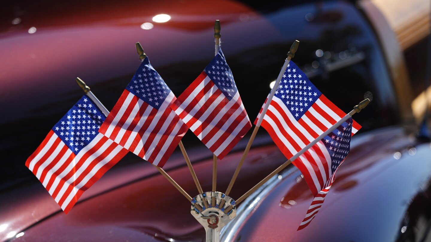 americans-to-celebrate-fourth-of-july-with-parades,-cookouts-—-and-lots-of-fireworks