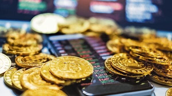 bitcoin-at-four-month-low:-why-is-the-crypto-market-down-despite-market-high?