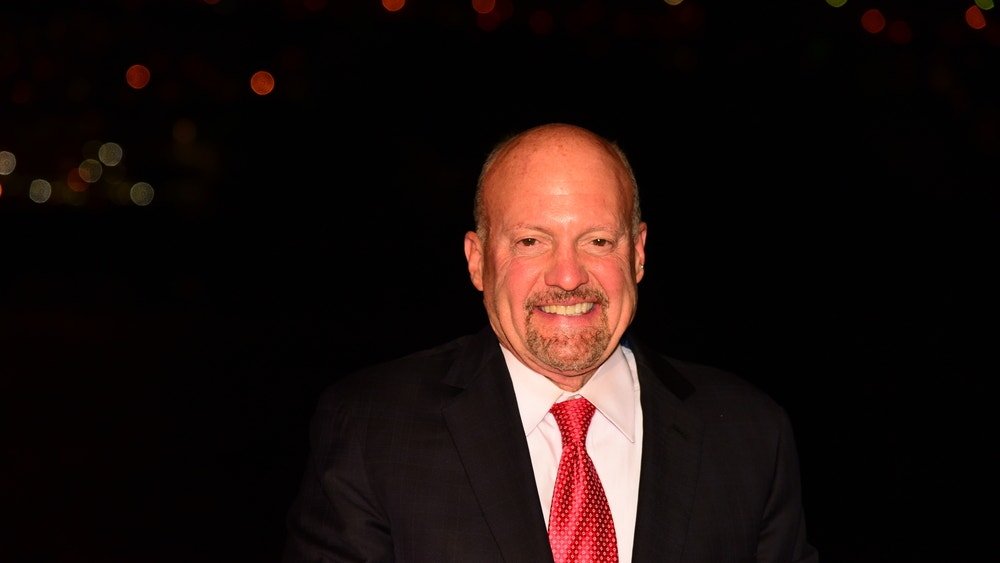 jim-cramer-says-trump’s-return-to-white-house-could-be-‘good-for-your-portfolio:’-‘hate-him-or-like-him’