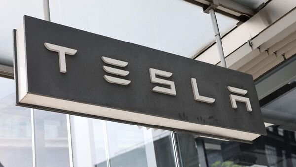 hedge-funds-that-piled-into-big-tesla-short-stung-by-huge-rally