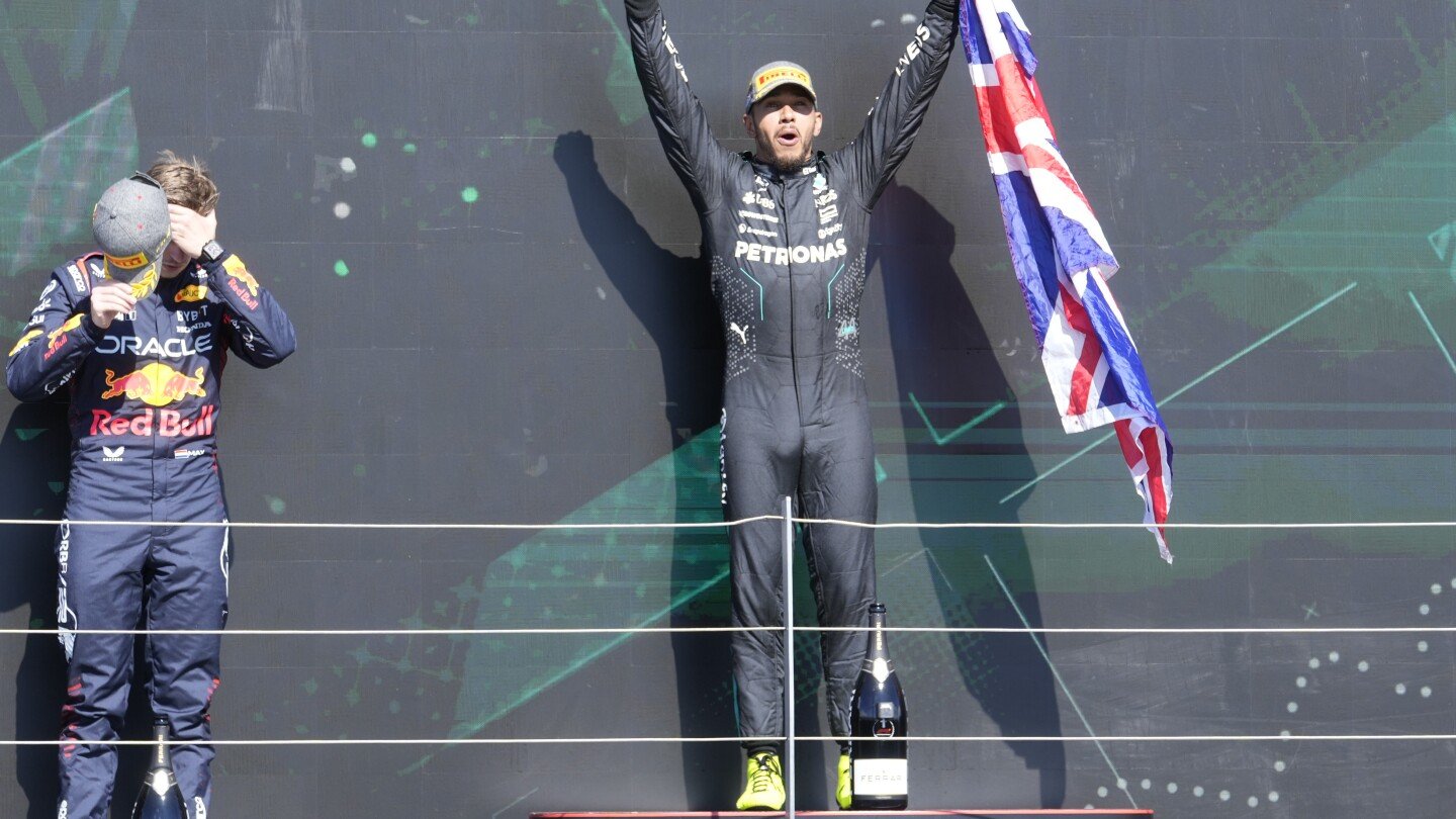 hamilton-holds-off-verstappen’s-late-charge-for-thrilling-formula-1-win-at-british-gp
