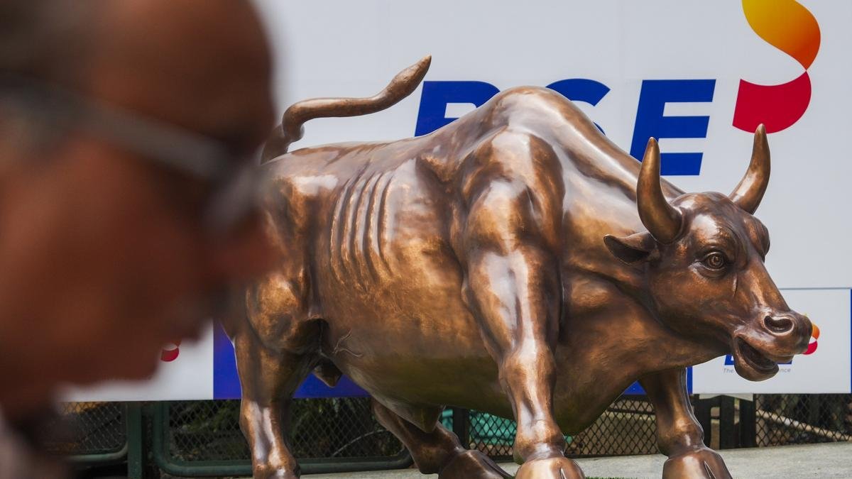 stock-market-today:-markets-decline-in-early-trade