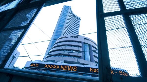 retail-investors-key-force-behind-market’s-stellar-performance:-report