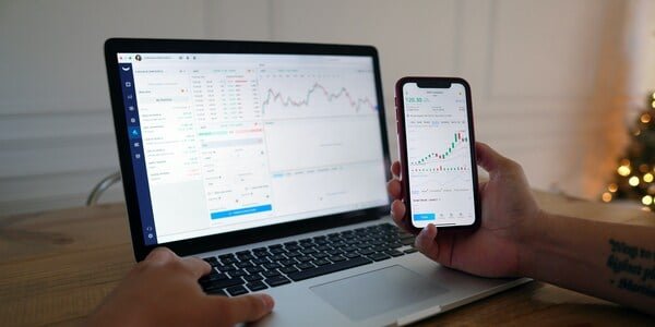 stock-market-live:-gift-nifty-indicates-flat-start-for-indian-bourses;-asian-markets-trade-higher