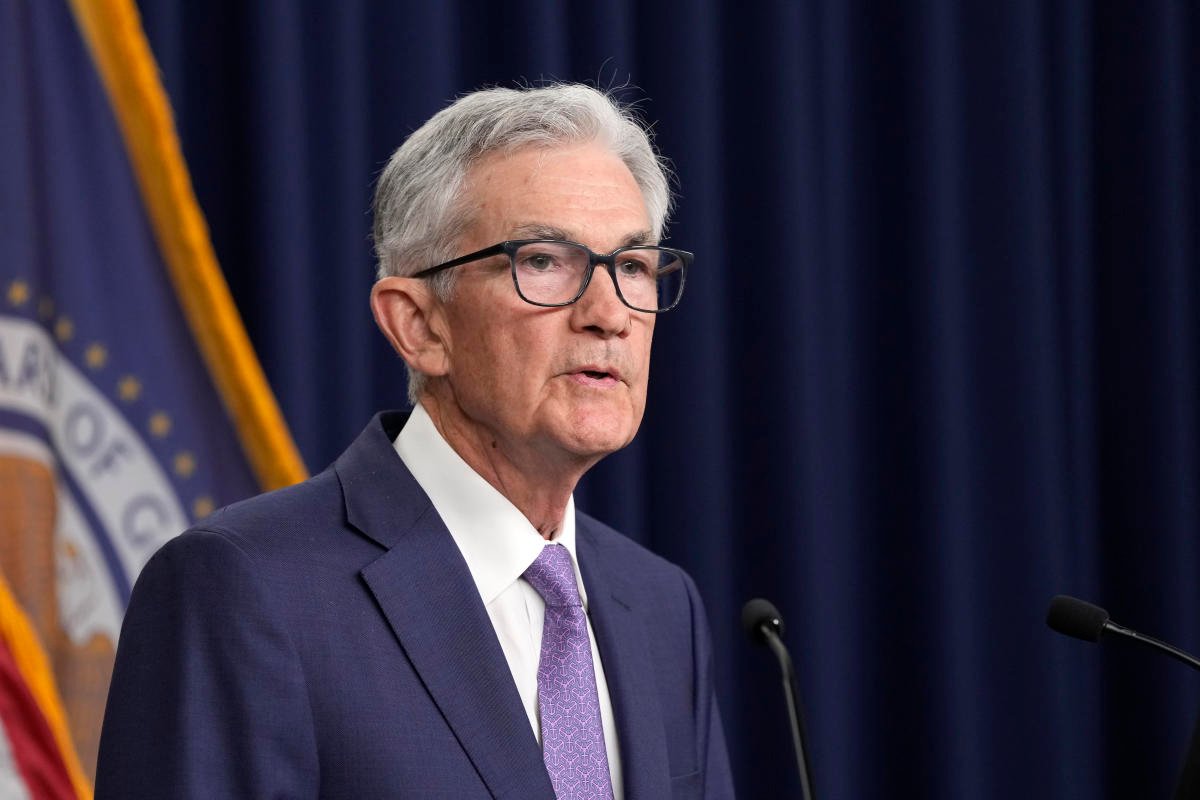 fed’s-powell-highlights-slowing-job-market-in-signal-that-rate-cuts-may-be-nearing