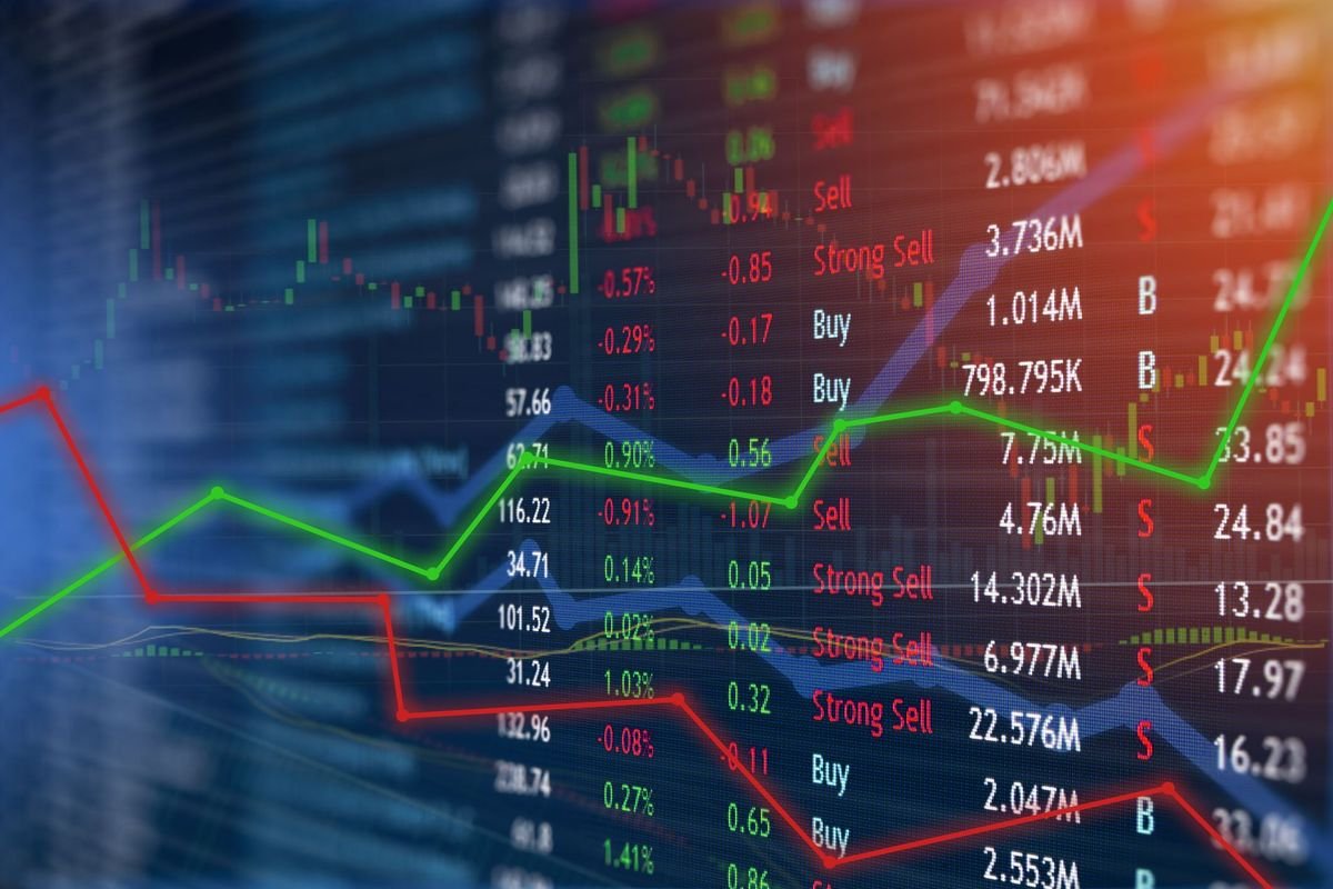 stock-market-today:-markets-hover-near-record-highs-on-powell-testimony