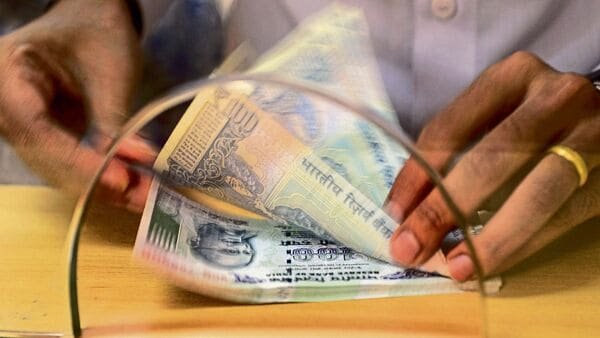 latest-market-news-today-live-updates-july-10,-2024:-nse’s-loss,-singapore’s-gain:-rupee-volumes-on-sgx-surge-as-foreign-investors-leave-in-hordes