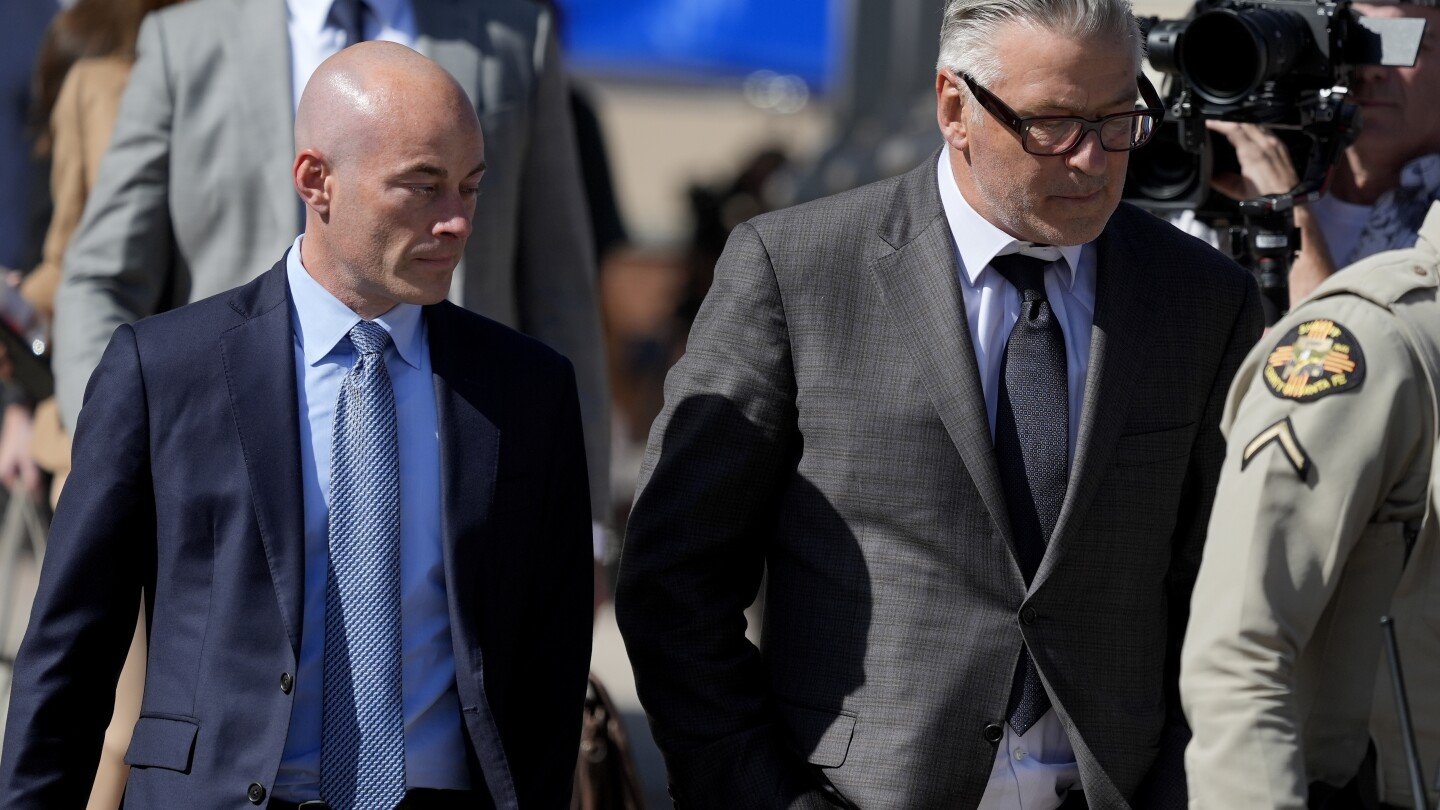opening-statements-to-give-roadmap-to-involuntary-manslaughter-case-against-alec-baldwin