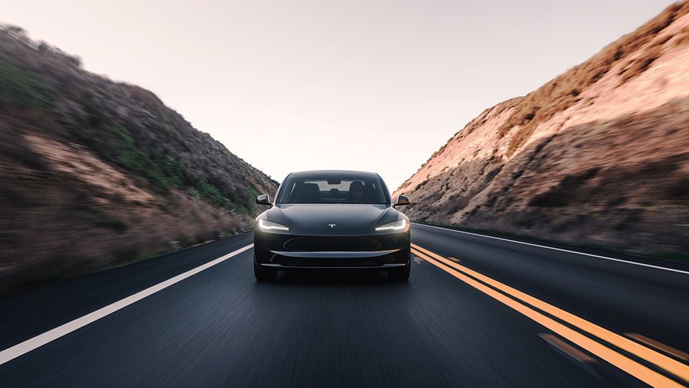 tech-futures-rise-as-ai-giant-eyes-$1-tril;-tesla-run-continues