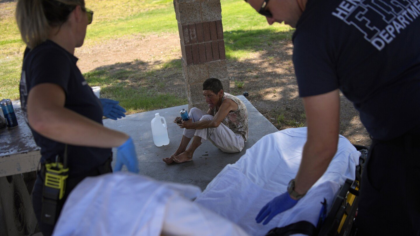 las-vegas-hits-record-of-fifth-consecutive-day-of-115-degrees-or-greater-as-heat-wave-scorches-us