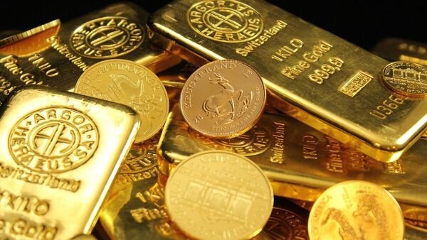 gold-surges-above-$2,400-mark-as-us-inflation-data-boosts-rate-cut-expectations;-silver-up-2.7%