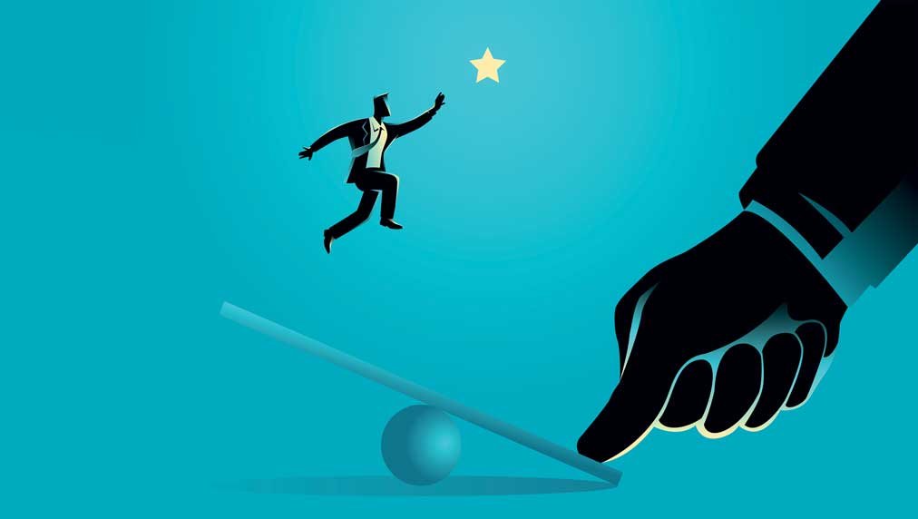 futures:-jpmorgan-due-after-market-shift;-4-stocks-in-buy-areas