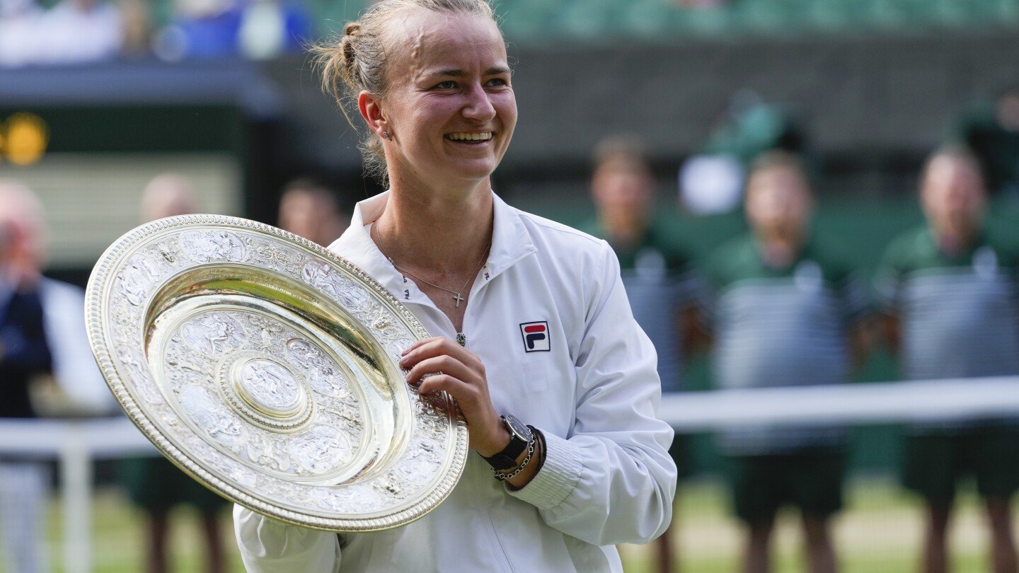 jasmine-paolini-faces-barbora-krejcikova-in-the-wimbledon-women’s-final