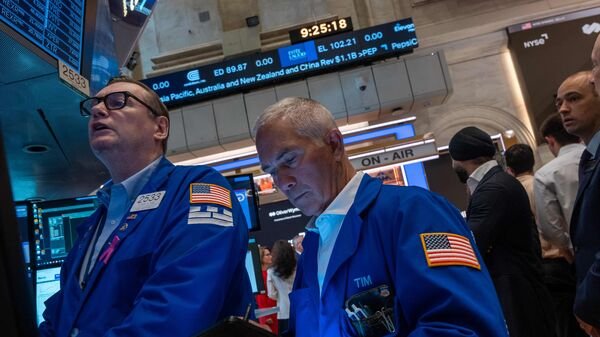 wall-street-today:-us-stocks-gain-after-donald-trump-survives-assassination-attempt