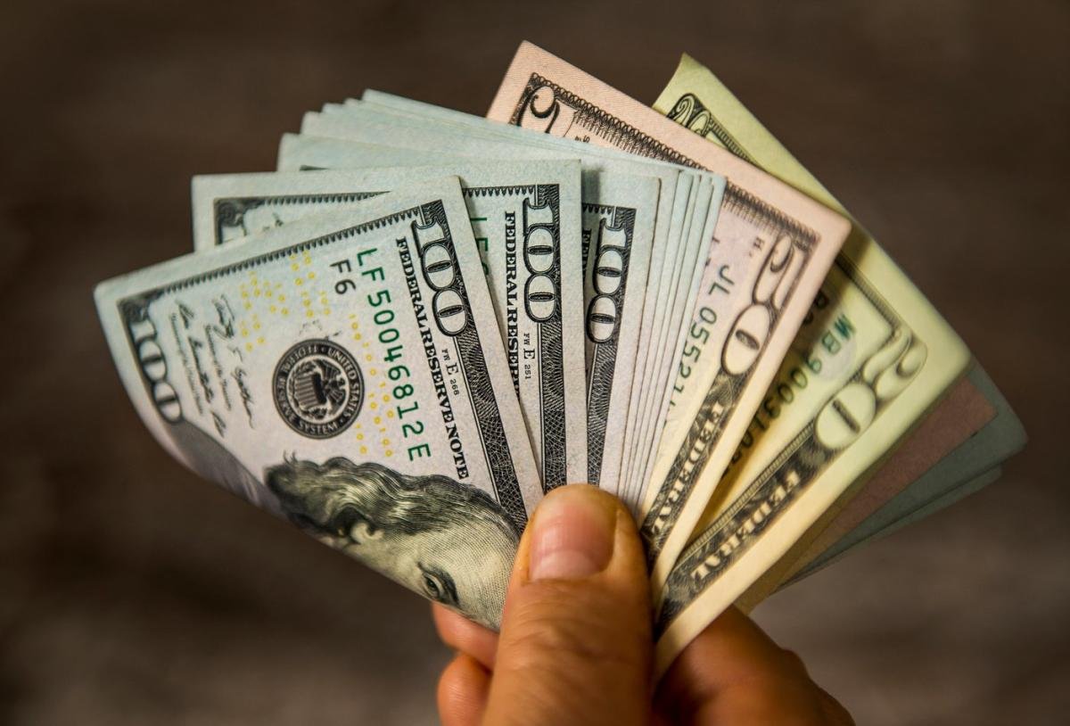 want-to-collect-$1,000-in-safe-monthly-dividend-income?-invest-$121,000-into-the-following-3-ultra-high-yield-dividend-stocks.