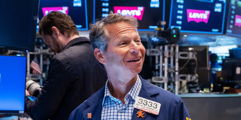 dow-rallies-700-points-for-best-day-in-more-than-a-year,-russell-2000-small-cap-index-jumps-3%