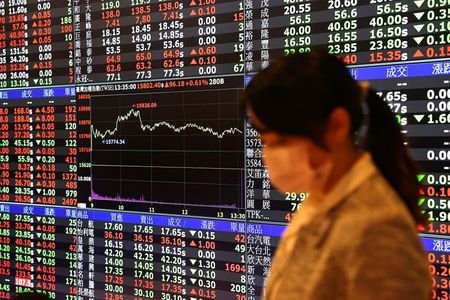 asian-stocks-dip-on-tech-losses,-trump-comments-rattle-taiwan,-china-markets-by-investing.com