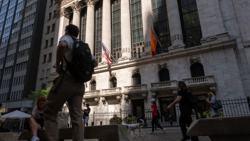 tech-stocks-fall-after-report-that-biden-administration-plans-to-crack-down-on-china-chipmakers