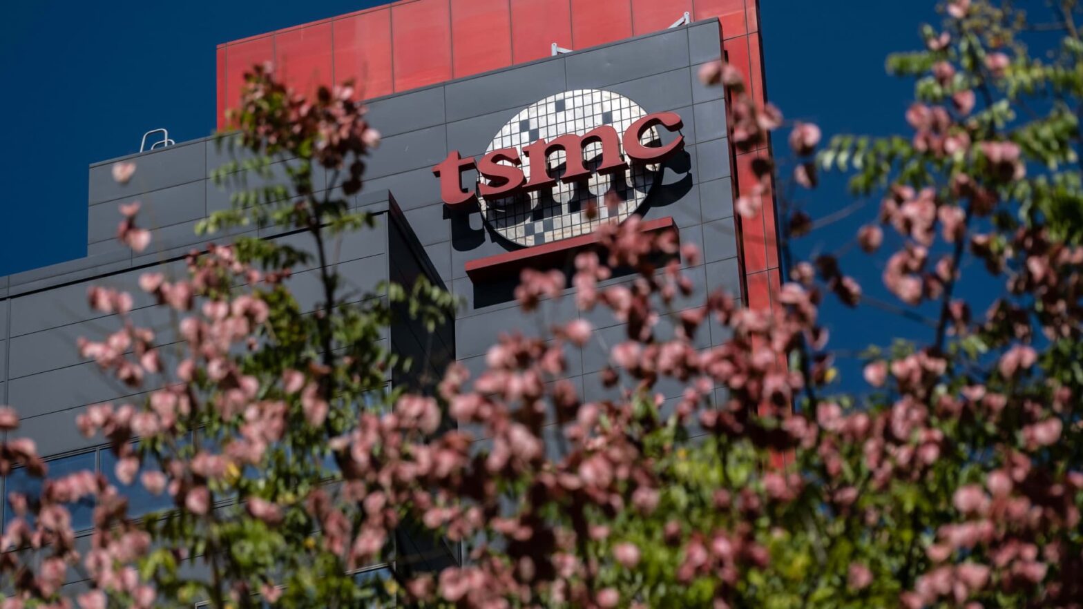 jim-cramer’s-top-10-things-to-watch-in-the-stock-market-thursday