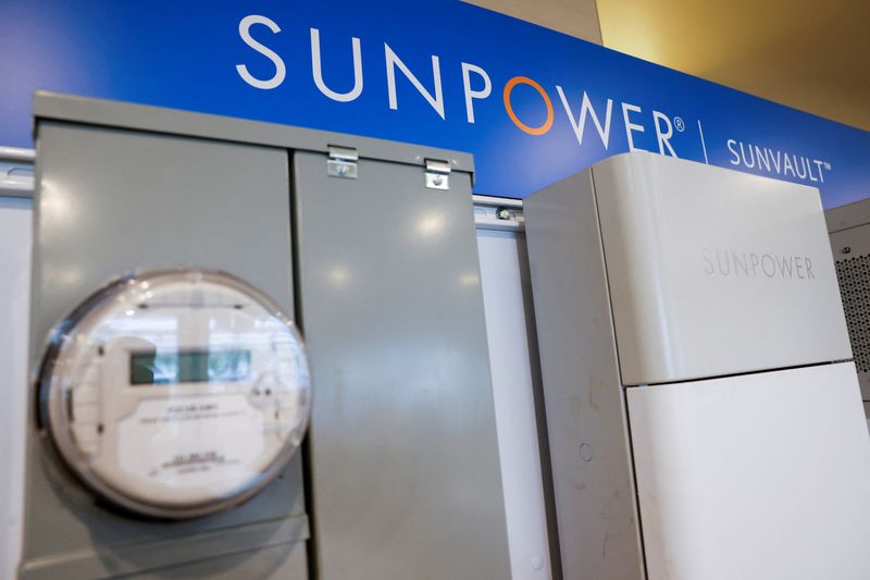 sunpower-tumbles-nearly-20%-after-pausing-some-operations