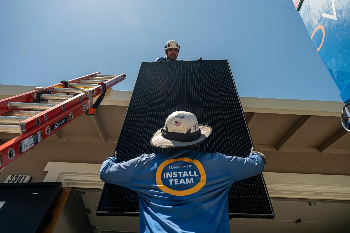sunpower-plunges-after-halting-solar-installs-and-shipments